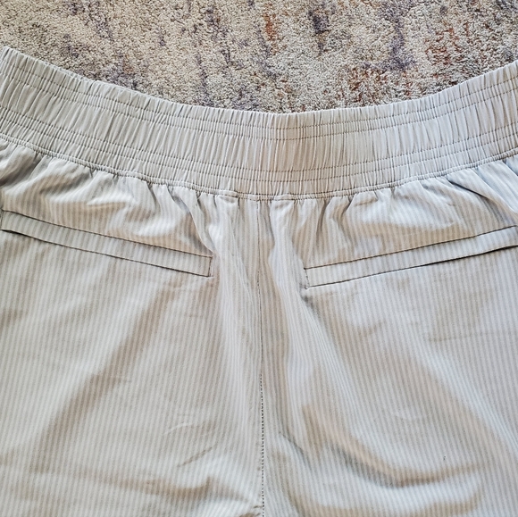 Athleta Brooklyn Jogger, Coastal Grey, Size 10 - Picture 4 of 5